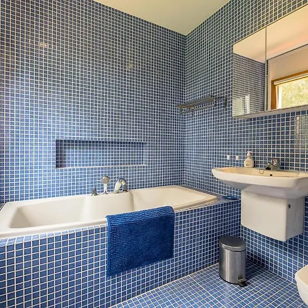 T-8 9pax Holiday home Tamariu